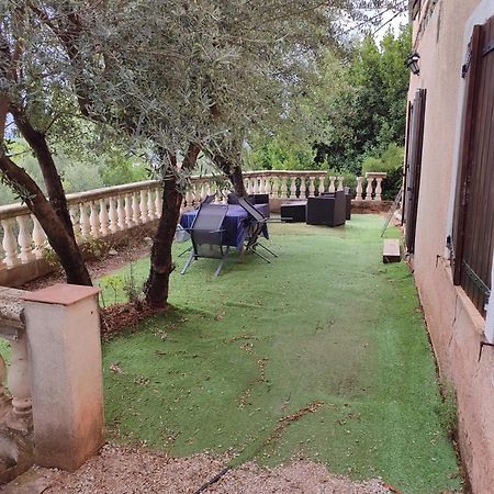 T2 En Rez De Chaussee De Villa A Cuers Exterior foto